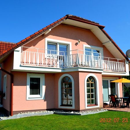 Chalupa Riviera A Apartmany Riviera - Liptov Besenova ルジョムベロク エクステリア 写真