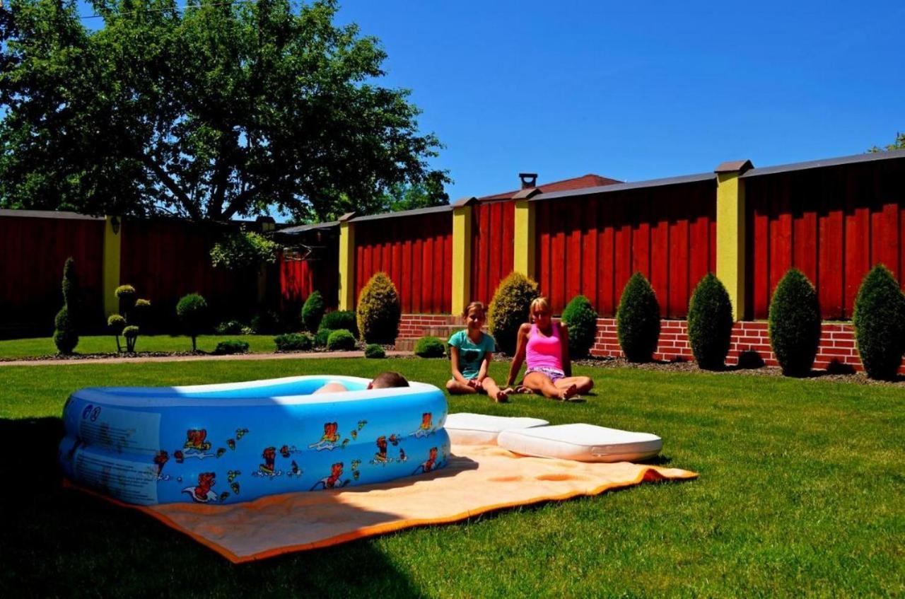 Chalupa Riviera A Apartmany Riviera - Liptov Besenova ルジョムベロク エクステリア 写真