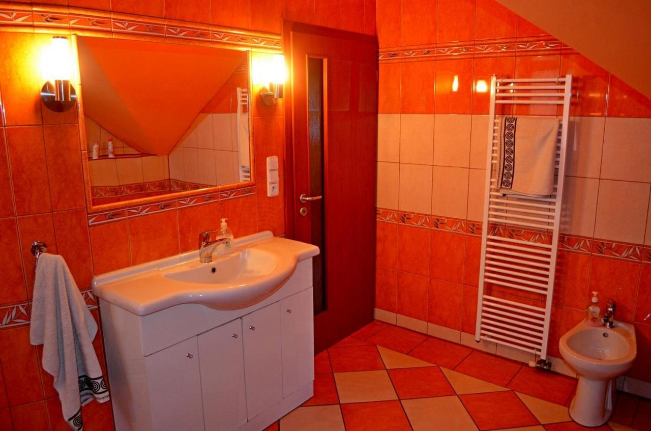 Chalupa Riviera A Apartmany Riviera - Liptov Besenova ルジョムベロク エクステリア 写真