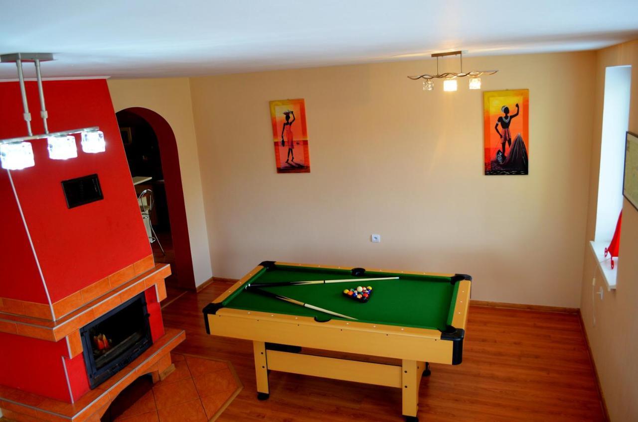 Chalupa Riviera A Apartmany Riviera - Liptov Besenova ルジョムベロク エクステリア 写真