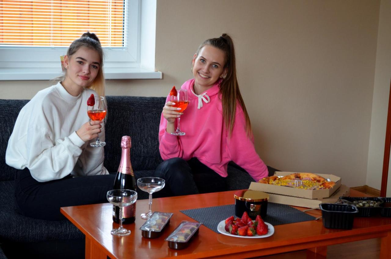 Chalupa Riviera A Apartmany Riviera - Liptov Besenova ルジョムベロク エクステリア 写真