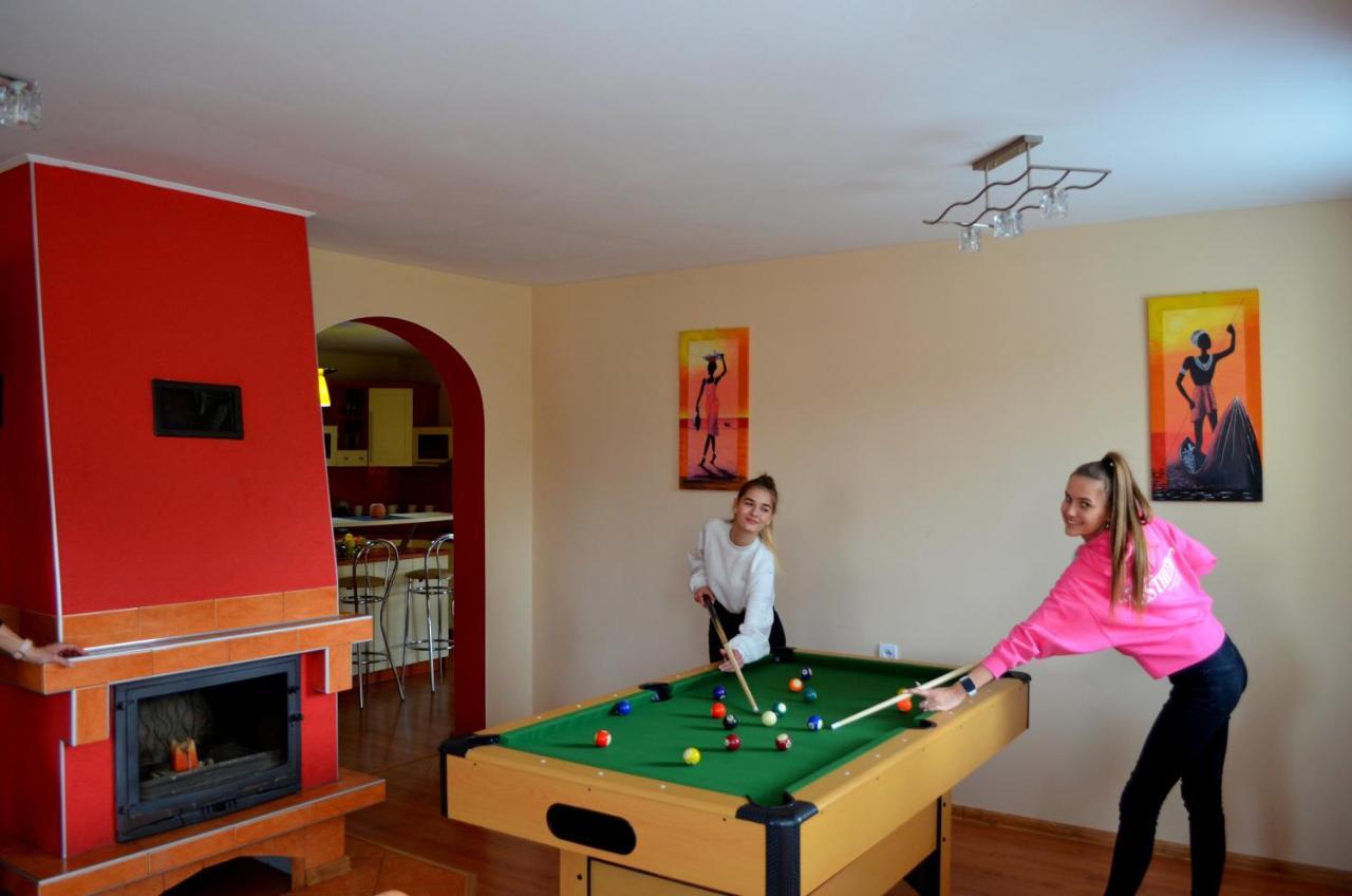 Chalupa Riviera A Apartmany Riviera - Liptov Besenova ルジョムベロク エクステリア 写真