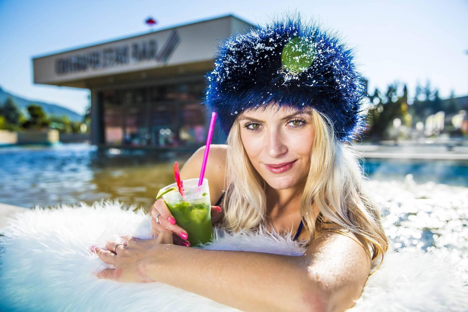 Chalupa Riviera A Apartmany Riviera - Liptov Besenova ルジョムベロク エクステリア 写真