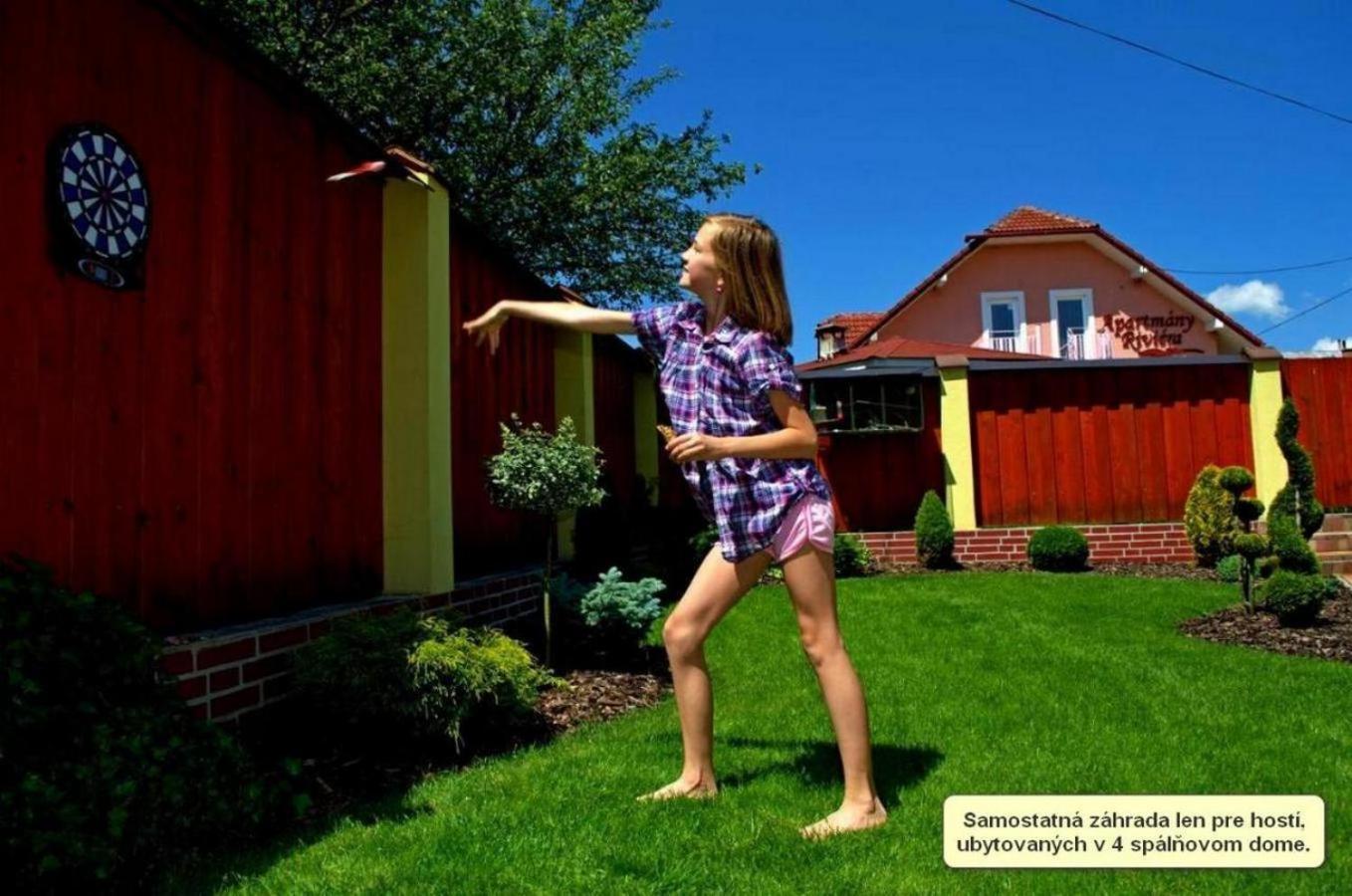 Chalupa Riviera A Apartmany Riviera - Liptov Besenova ルジョムベロク エクステリア 写真